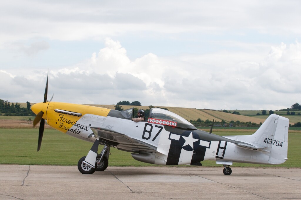 _DSC2175.jpg - North American P-51D Mustang, 12-Zylinder-V-Motor, ca. 1.700 Ps